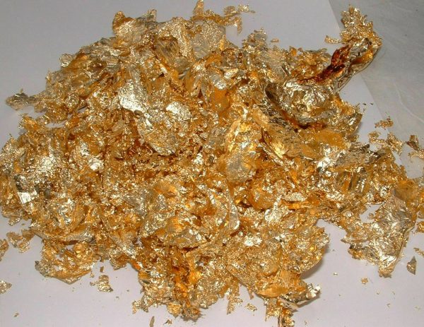 gold flakes cosmetic